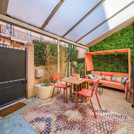 Beau 2 Pieces De Charme Avec Grande Terrasse Cannes